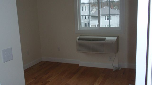 20 West Rosseter St 16, Brockton, MA 02301