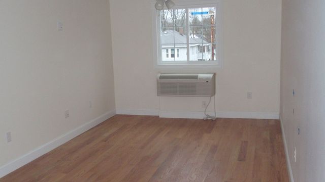 20 West Rosseter St 16, Brockton, MA 02301
