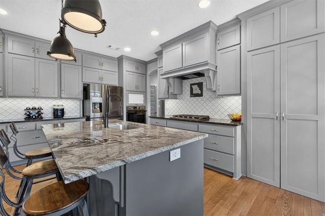 1357 Brandywine Road, Lee's Summit, MO 64064