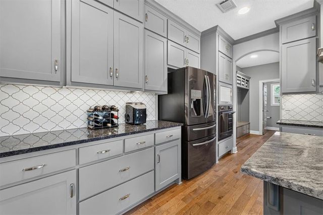 1357 Brandywine Road, Lee's Summit, MO 64064