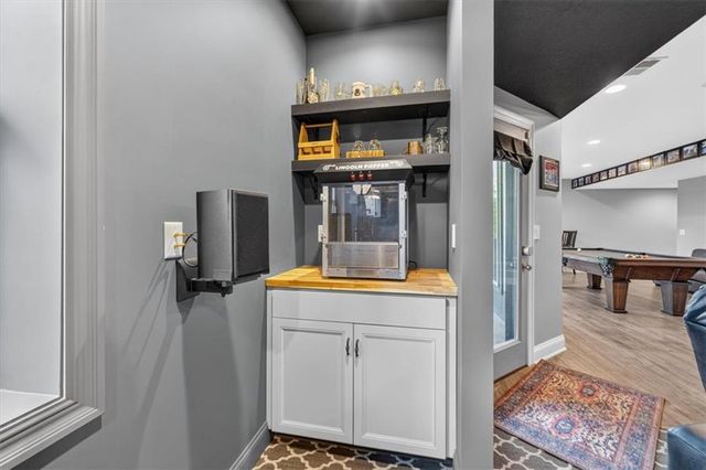 1357 Brandywine Road, Lee's Summit, MO 64064