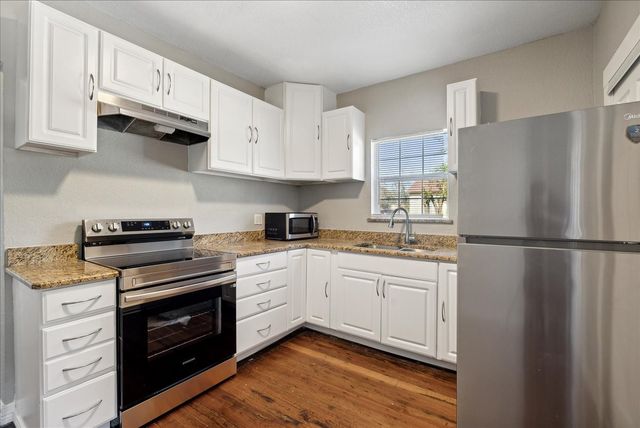 3001 Louise Street, Fort Worth, TX 76112