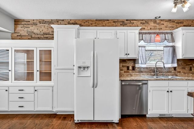 831 Pershing Street, Willard, MO 65781