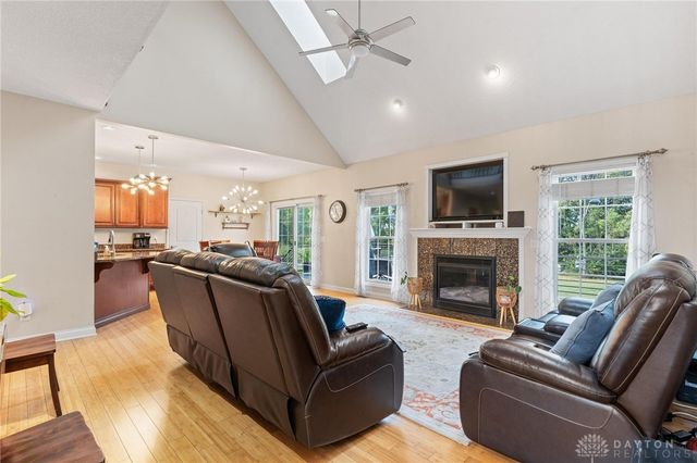 4676 Sullivan Road, Springfield, OH 45502