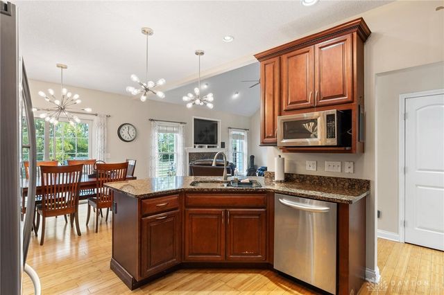 4676 Sullivan Road, Springfield, OH 45502