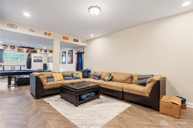 4676 Sullivan Road, Springfield, OH 45502