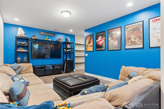 4676 Sullivan Road, Springfield, OH 45502