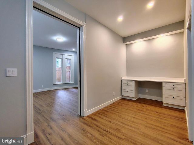 230 S MARKET ST, Frederick, MD 21701