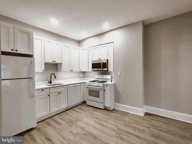 230 S MARKET ST, Frederick, MD 21701