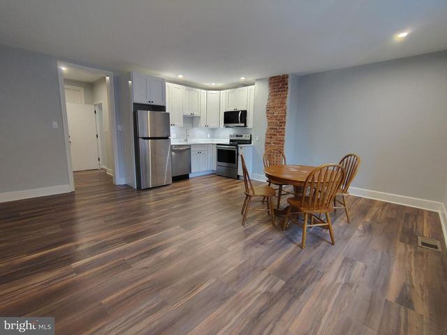 230 S MARKET ST, Frederick, MD 21701