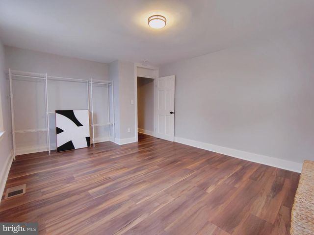 230 S MARKET ST, Frederick, MD 21701