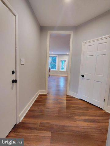 230 S MARKET ST, Frederick, MD 21701