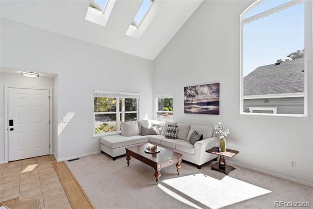 Image 11 of property listing at 9339 Waterford Court, Highlands Ranch, CO 80130