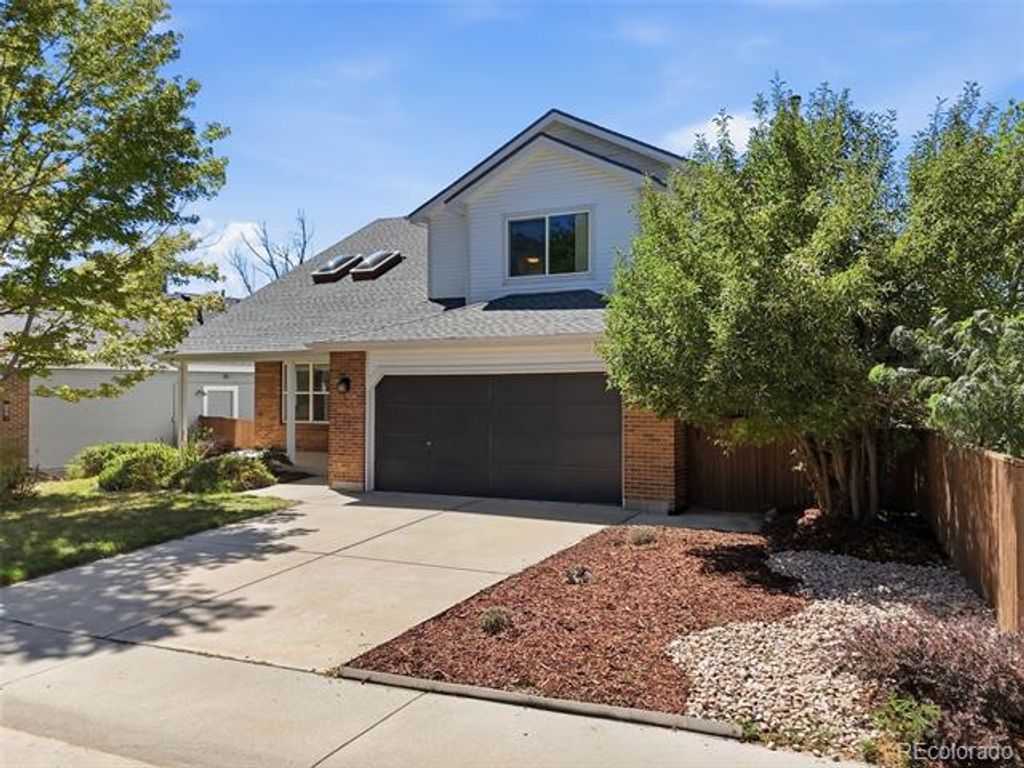 Image 2 of property listing at 9339 Waterford Court, Highlands Ranch, CO 80130