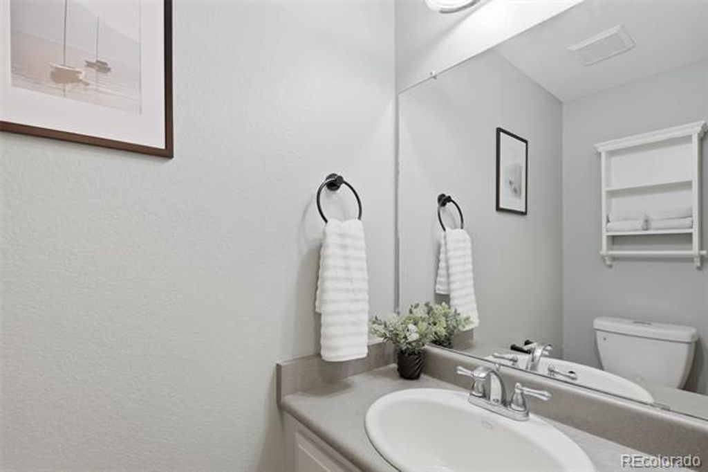 Image 27 of property listing at 9339 Waterford Court, Highlands Ranch, CO 80130