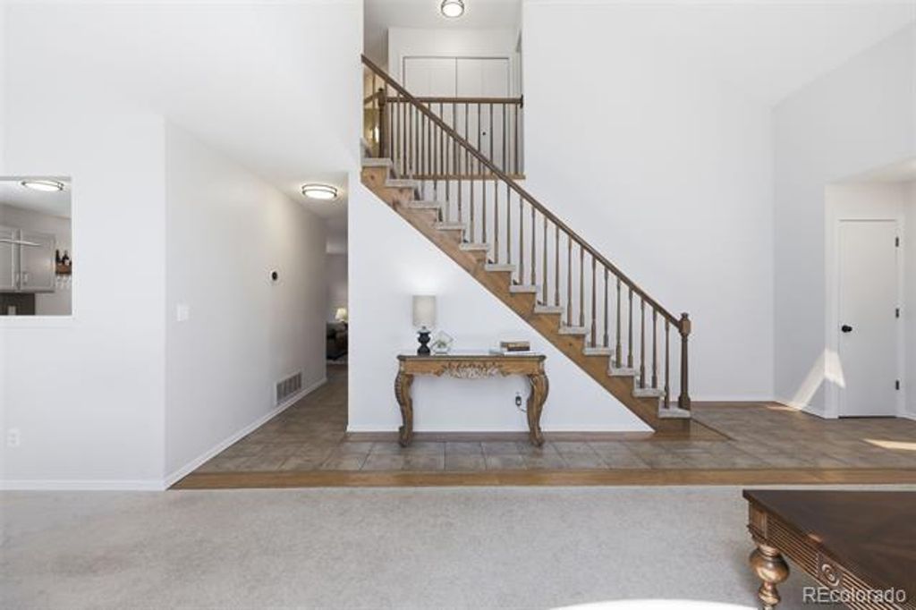 Image 3 of property listing at 9339 Waterford Court, Highlands Ranch, CO 80130