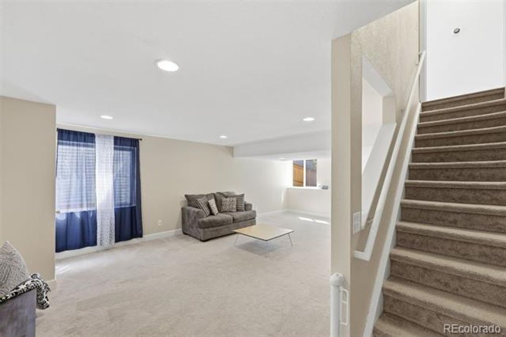 Image 33 of property listing at 9339 Waterford Court, Highlands Ranch, CO 80130