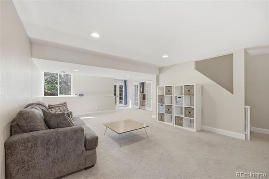 Image 34 of property listing at 9339 Waterford Court, Highlands Ranch, CO 80130
