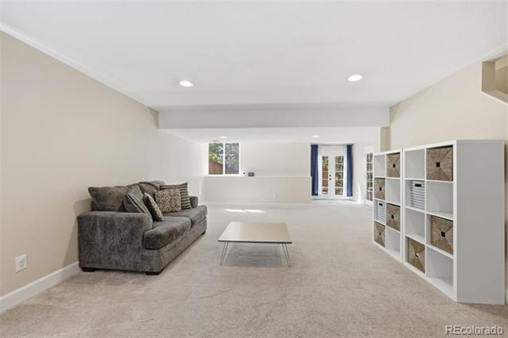Image 35 of property listing at 9339 Waterford Court, Highlands Ranch, CO 80130
