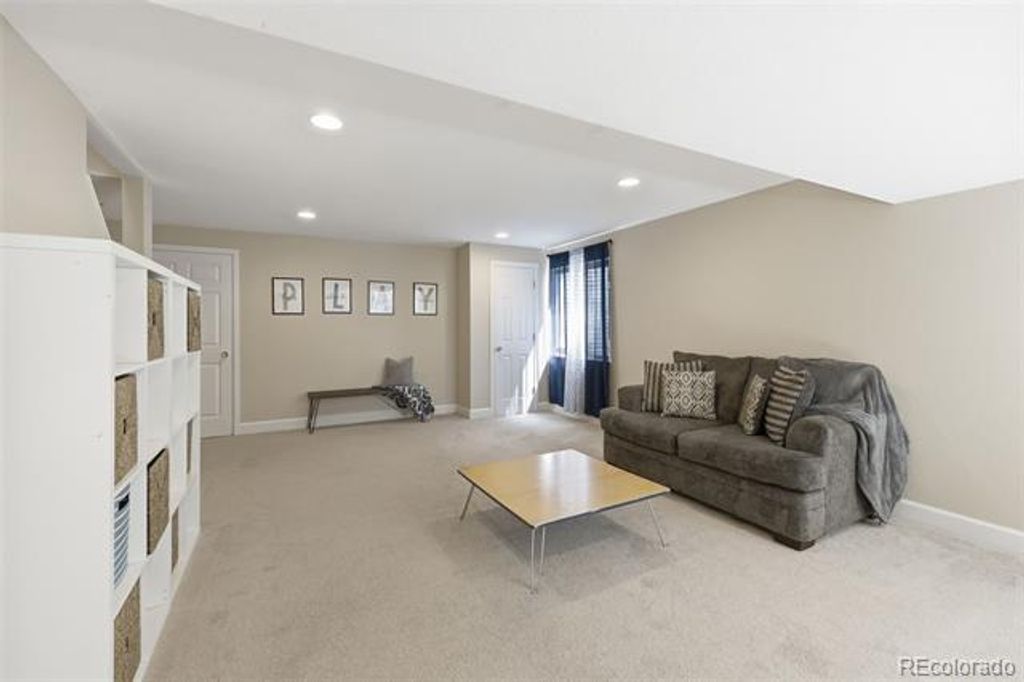 Image 36 of property listing at 9339 Waterford Court, Highlands Ranch, CO 80130
