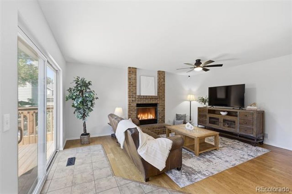 Image 9 of property listing at 9339 Waterford Court, Highlands Ranch, CO 80130