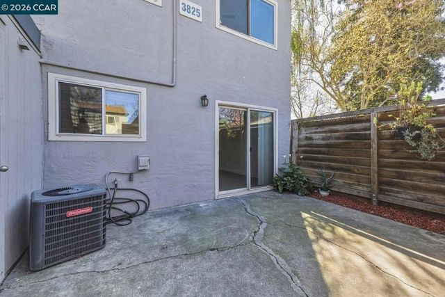 3825 Northwood Dr A, Concord, CA 94520