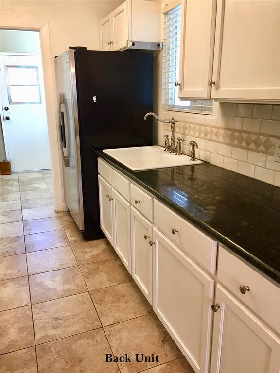 Image 19 of property listing at 231 E Dexter, Covina, CA 91723