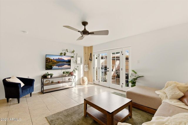 6040 N 15TH Street 26, Phoenix, AZ 85014