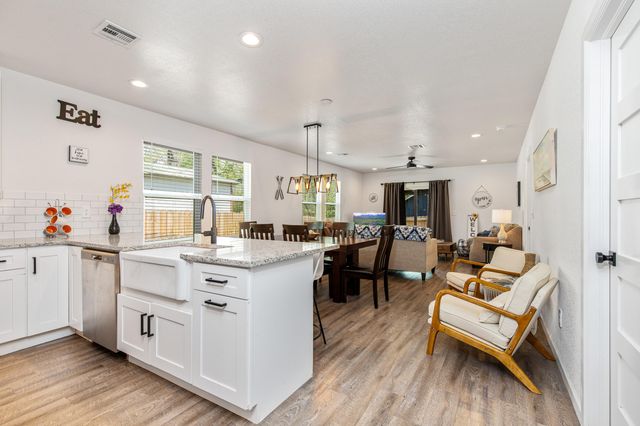 14 Missouri Drive, Afton, OK 74331