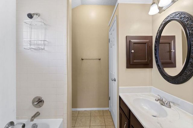 11711 Lorene Avenue, Midwest City, OK 73130