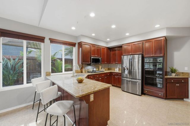 1609 Turnberry Dr, San Marcos, CA 92069