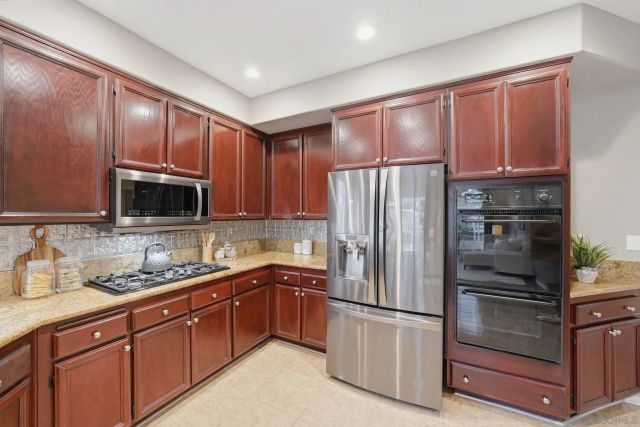 1609 Turnberry Dr, San Marcos, CA 92069