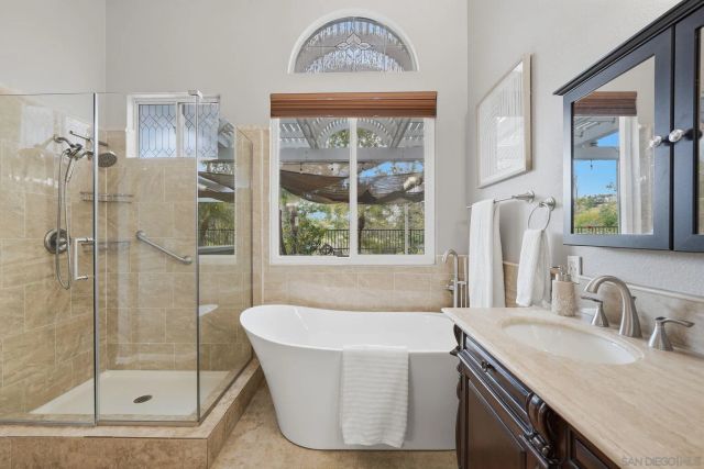 1609 Turnberry Dr, San Marcos, CA 92069