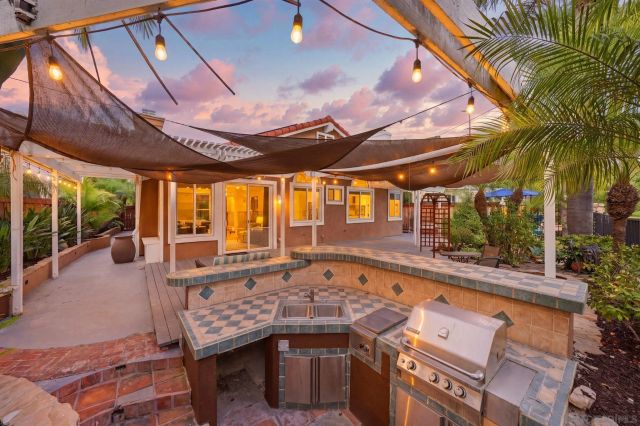 1609 Turnberry Dr, San Marcos, CA 92069