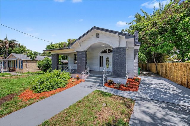 1920 E PARIS STREET, Tampa, FL 33610