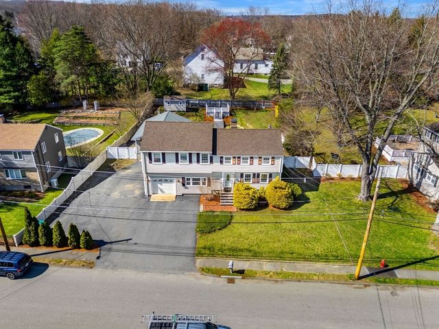 6 Crawford Dr, Woburn, MA 01801