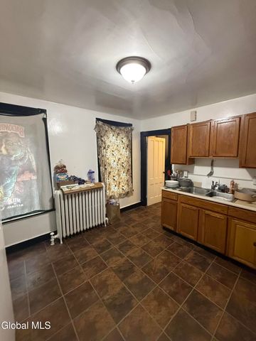 125 Spring Street, Albany, NY 12203