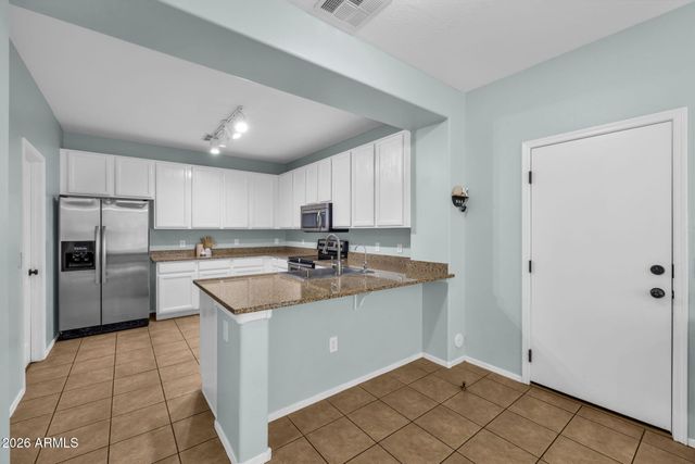 849 S HENRY Lane, Gilbert, AZ 85296