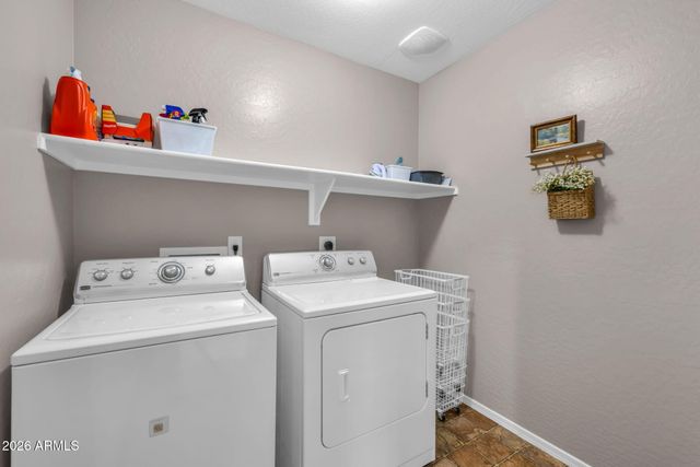 849 S HENRY Lane, Gilbert, AZ 85296