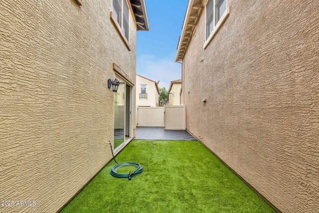 849 S HENRY Lane, Gilbert, AZ 85296