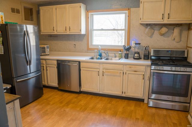 399 S Whitley Street, Columbia City, IN 46725