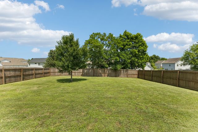3041 Commonwealth Dr, Spring Hill, TN 37174