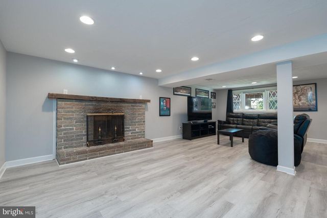 6809 CRAFTON LN, Clinton, MD 20735