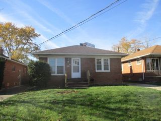 5270 E 135th Street, Garfield Heights, OH 44125