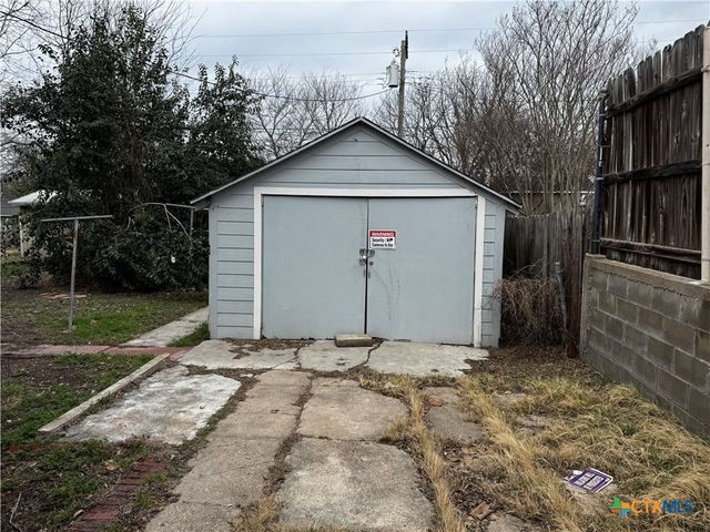 1010 S 17th Street, Temple, TX 76504