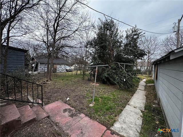 1010 S 17th Street, Temple, TX 76504