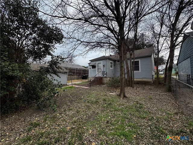 1010 S 17th Street, Temple, TX 76504