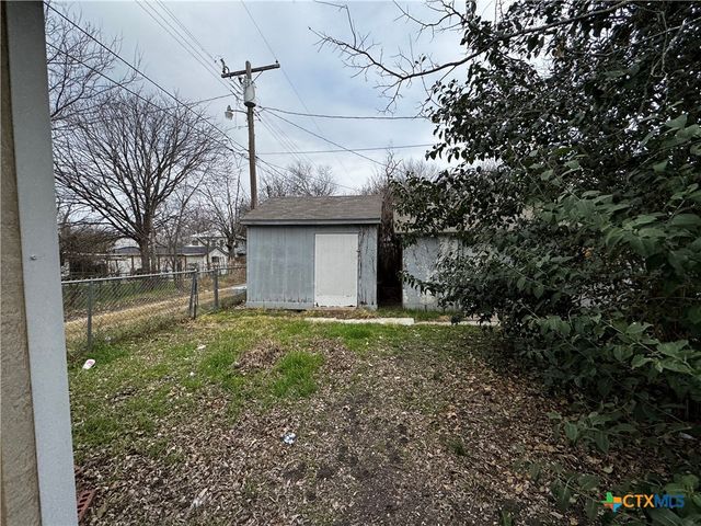 1010 S 17th Street, Temple, TX 76504