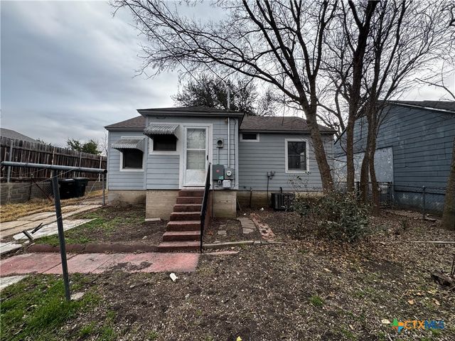 1010 S 17th Street, Temple, TX 76504