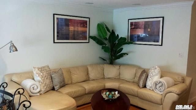 84 Pacific Boulevard, Long Beach, NY 11561